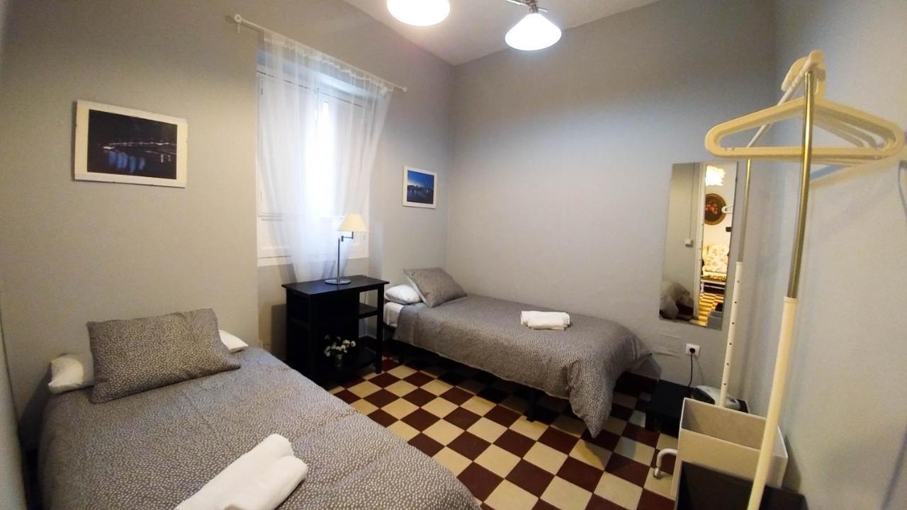 Apartamento Plaza De Dona Elvira 8 Seville Luaran gambar