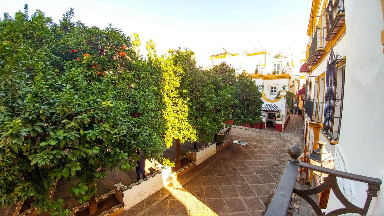 Apartamento Plaza De Dona Elvira 8 Seville Luaran gambar