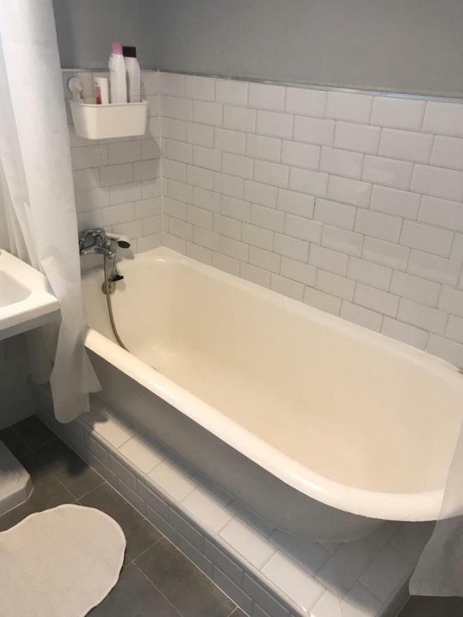 Apartamento Plaza De Dona Elvira 8 Seville Luaran gambar